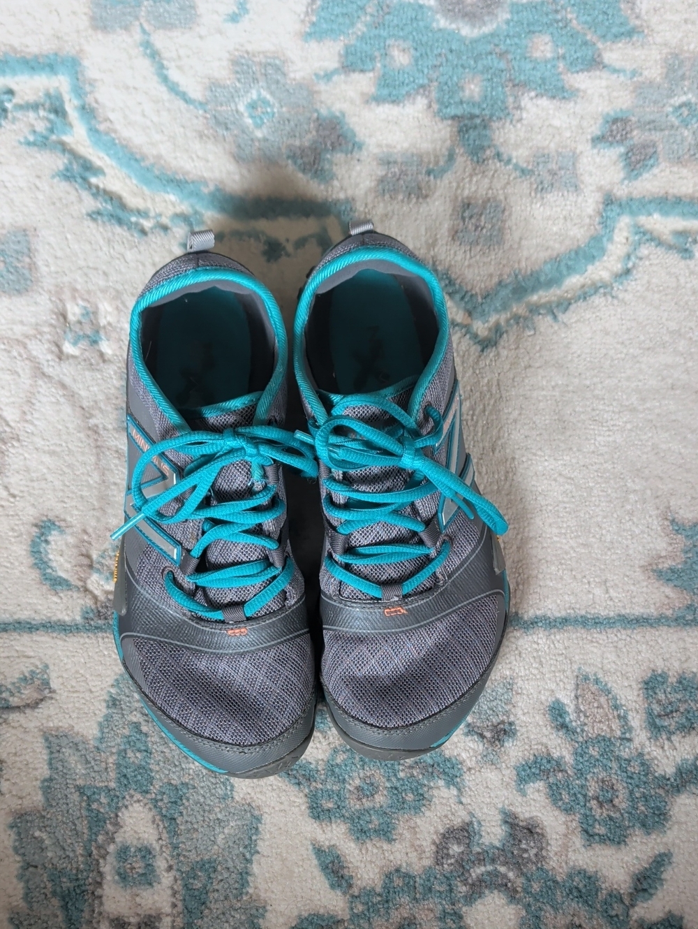 Gray Athletic Sneakers with Teal Accents